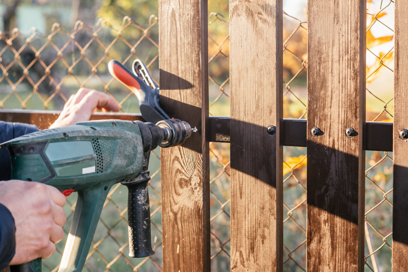 Fence Contractor services in Millbrae, CA